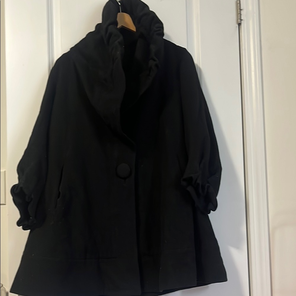 Decoster Collection Elegant Black Women's Wool Swing Coat